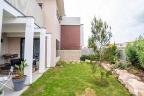 Swell Apartment - Pet Friendly